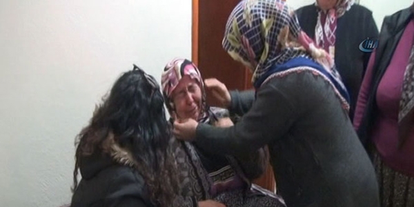 Oğlunun şehit haberini portakal toplarken öğrendi