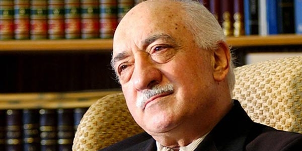 Gülen Amerika'da da rahat durmuyor