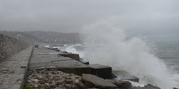 Meteorolojiden Batı Akdeniz'de fırtına uyarısı