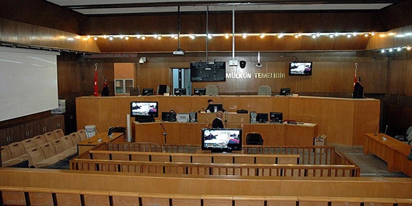 Sakarya Üniversitesi'nden 3 akademisyene soruşturma