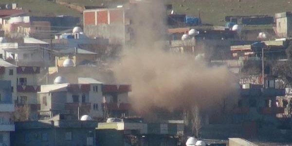 Cizre'de çatışmalarda 2'si çocuk 3 kişi yaşamını yitirdi