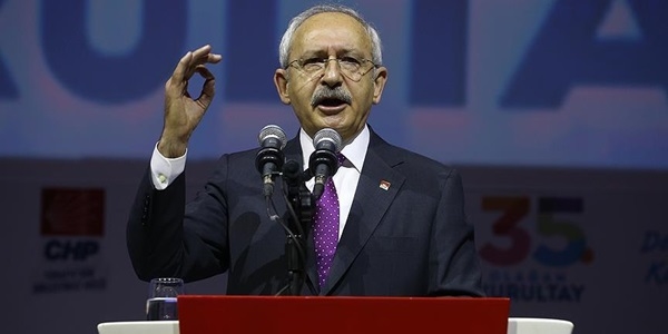 CHP 1128 akademisyene sahip çıktı
