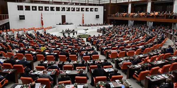 'AR-GE reform paketi meclis başkanlığına sunuldu'