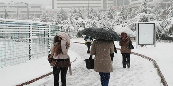 Bazı üniversitelerde eğitime kar tatili
