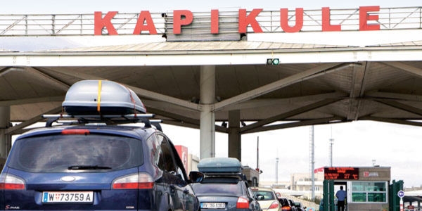 Köprü ve otoyollarda bedava geçiş tartışması