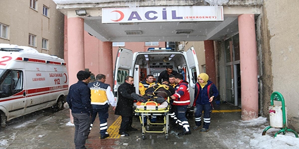 Bitlis Hizan'da hasta kurtarma operasyonu