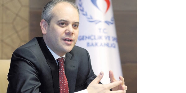 Bakan'dan gençlere: Cesur olun yanınızdayız