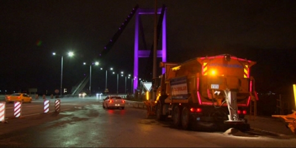 İstanbul'da ekipler kar nöbetinde