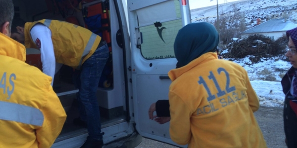 112 acil servis personeli, donmaktan son anda kurtarıldı