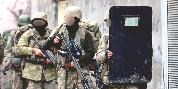 Sokak sokak terörist avı