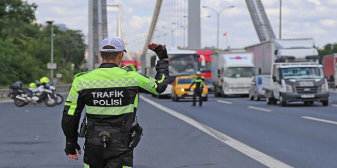 stanbul'da gnde 1,5 milyon lira trafik cezas kesildi