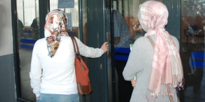 Eminağaoğlu, okulda başörtüsünün iptalini istedi