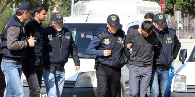 Antalya'daki patlamalarla ilgili 2 kii tutukland