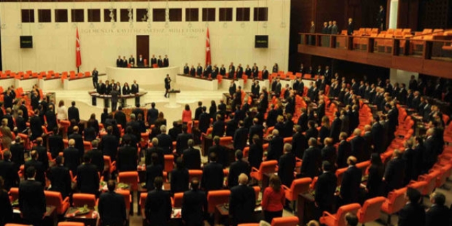 Bağımsız bakanlara yeni görevler