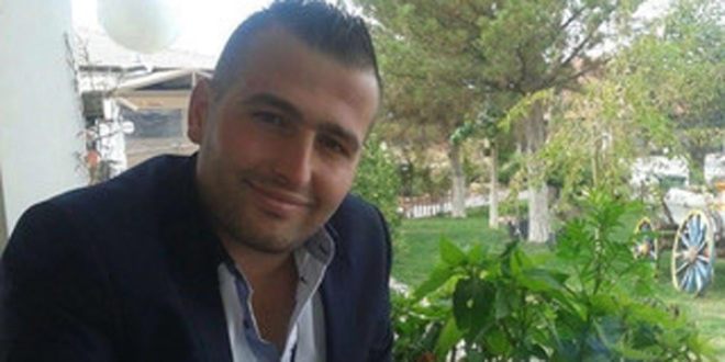 Şehit Uzman Çavuş Bulak'ın Ankara'daki evine ateş düştü