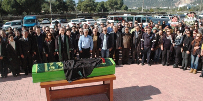Yangında ölen avukat son yolculuğuna uğurlandı