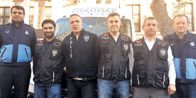 Çocuk dilencilere karşı 'mobil ekip'