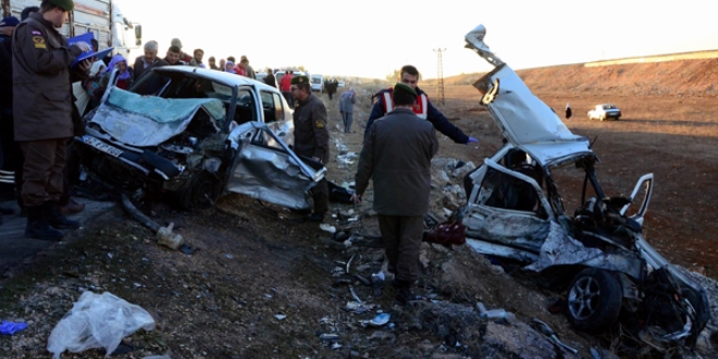 Gaziantep'te feci kaza: 5 ölü, 2 yaralı