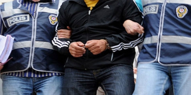 Üniversiteyi dolandıran memurlar tutuklandı