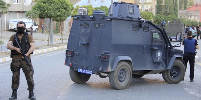 Hakkari'de 12 terörist etkisiz hale getirildi