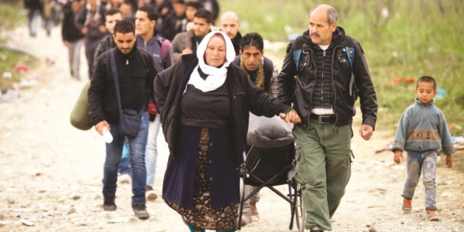 Avrupa'ya göç: 3 milyon mülteci yollara dökülsün
