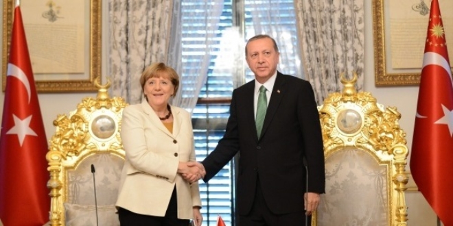 Erdoan-Merkel grmesi sona erdi