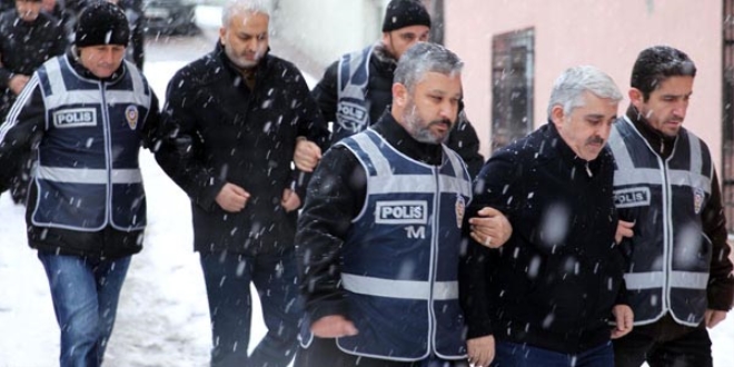 Kayseri'deki FETÖ/PDY operasyonu: 2 kişi tutuklandı
