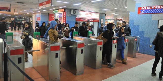 EGO, geçen yıl Türkiye nüfusu kadar kişiyi 4.5 kez taşıdı