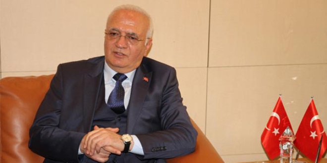 '2016 yılındaki ihracat hedefimiz 155,5 milyar dolar'