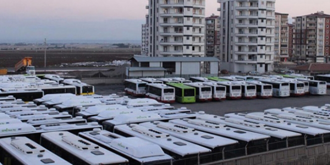 Diyarbakır'da 'eylem çağrısı' yaşamı olumsuz etkiledi