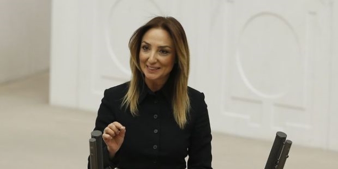 Aylin Nazlaka partiden nce listelerden ihra edildi