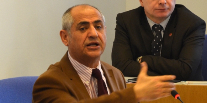 'Bana göre YÖK lağvedilmeli'