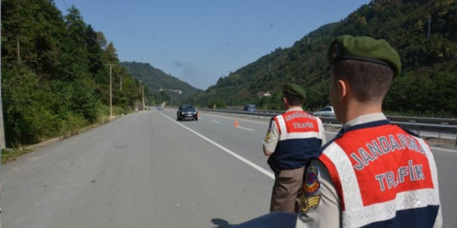 Tecavüz, trafik polisinin kontrolünde anlaşıldı