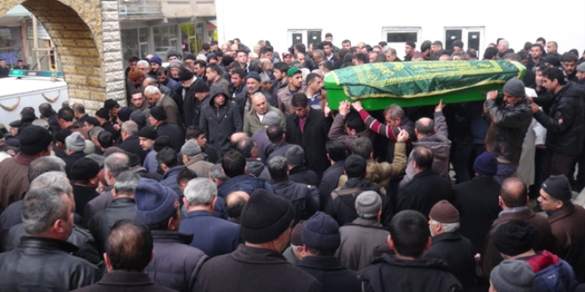 Malatya'da 17 yaşındaki genç bıçaklanarak öldürüldü