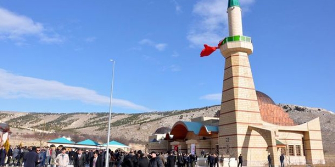 SDÜ Rektörü Çarıkçı'dan ODTÜ'ye gönderme