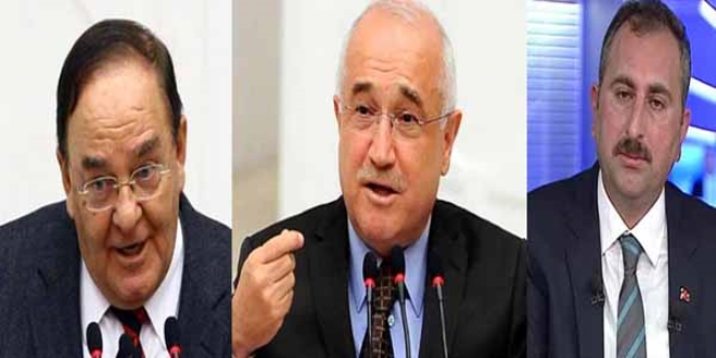 Davutoğlu, Ak Parti'li komisyon üyeleri ile görüştü