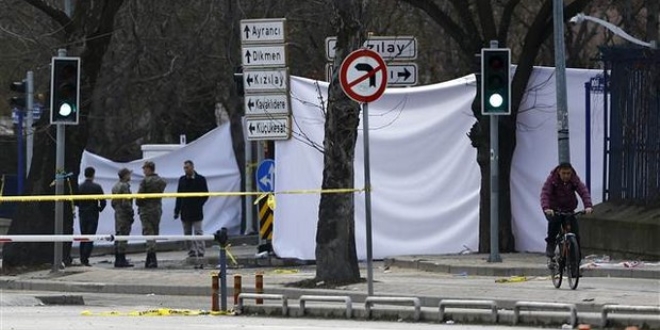 Ankara'da zarar gören otobüsler ve otomobil kaldırıldı
