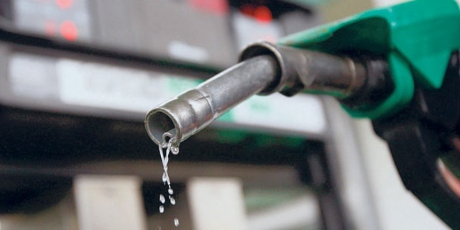 Benzine 4 kuruş zam geldi