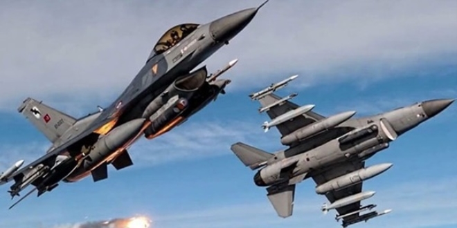 Suriye snrnda 10 tane F-16'dan devriye uuu