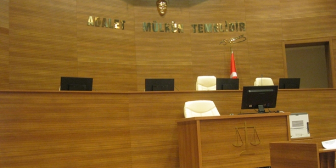 Gözaltına alınan avukat mahkemeye sevk edildi