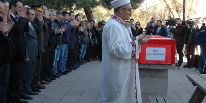 Terör saldırısında ölen Dedehayır son yolculuğuna uğurlandı
