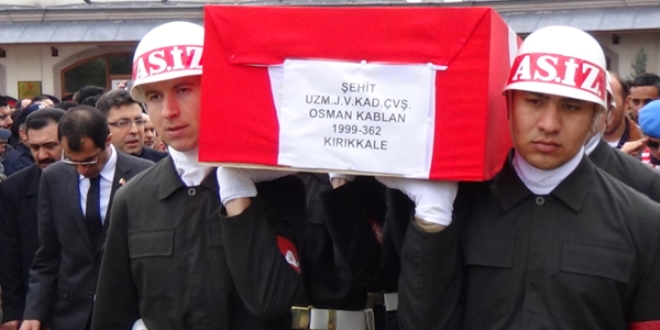 Şehit uzman çavuş Kablan'ın cenazesi toprağa verildi