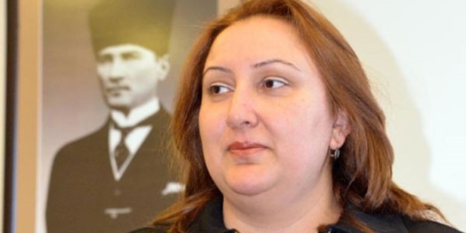 'Devlet memuru olup maaşını bilmeyen kadınlar var'