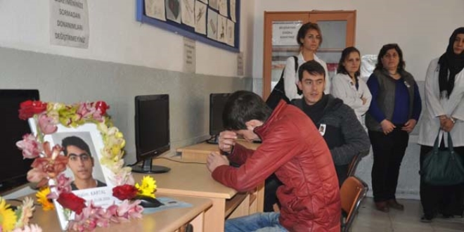 Kazada hayatını kaybeden öğrencinin okulunda yas var