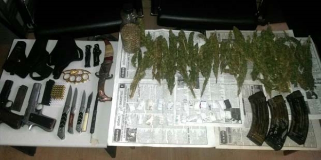 Bayburt merkezli 8 ilde silah kaçakçılığı operasyonu