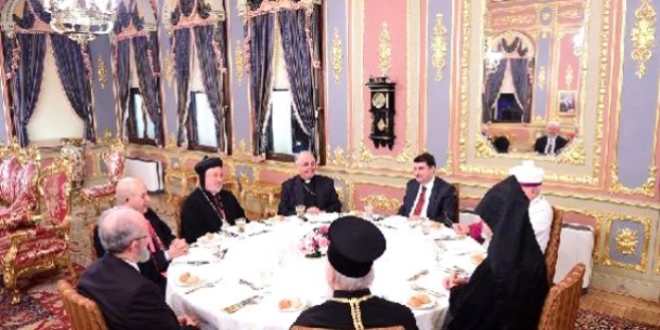 İstanbul Valisi Şahin dini liderlerle bir araya geldi