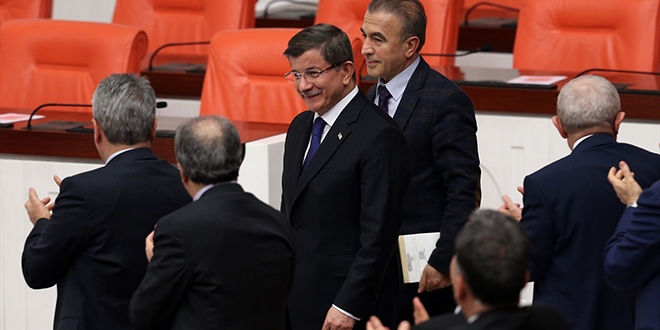 Davutoğlu, Meclis genel Kurulundaki görüşmelere katıldı