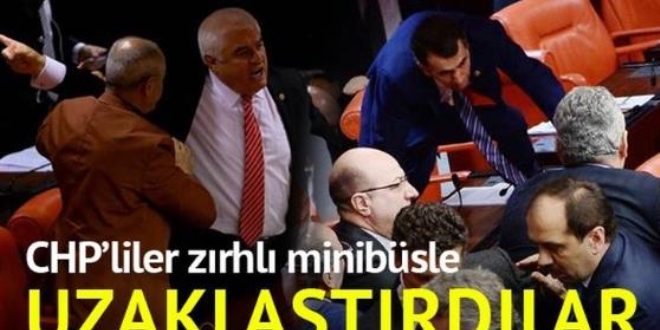 Deniz Baykal korumada