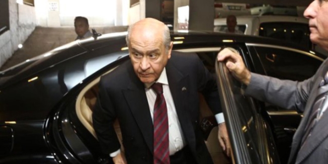 Cemaat MHP'yi ele geçirebilecek mi?