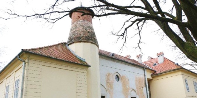 Zigetvar minaresi mini kriz çıkardı
